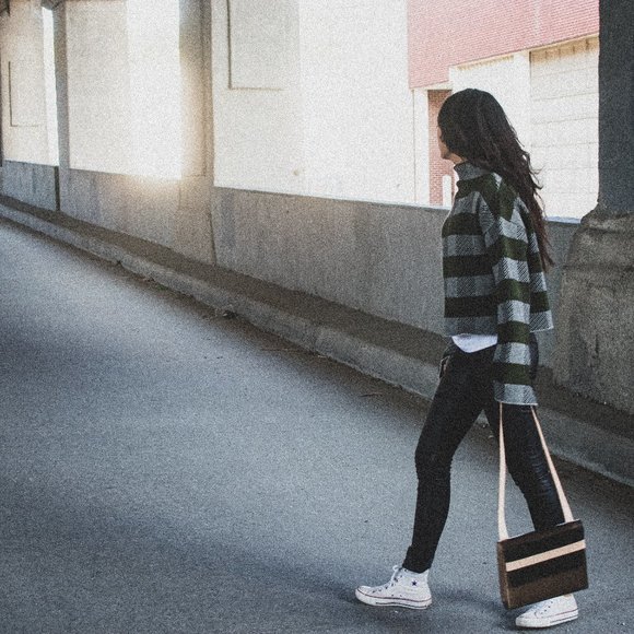 Cossac Cropped Bell Sleeve Sweater - Picture 3 of 6